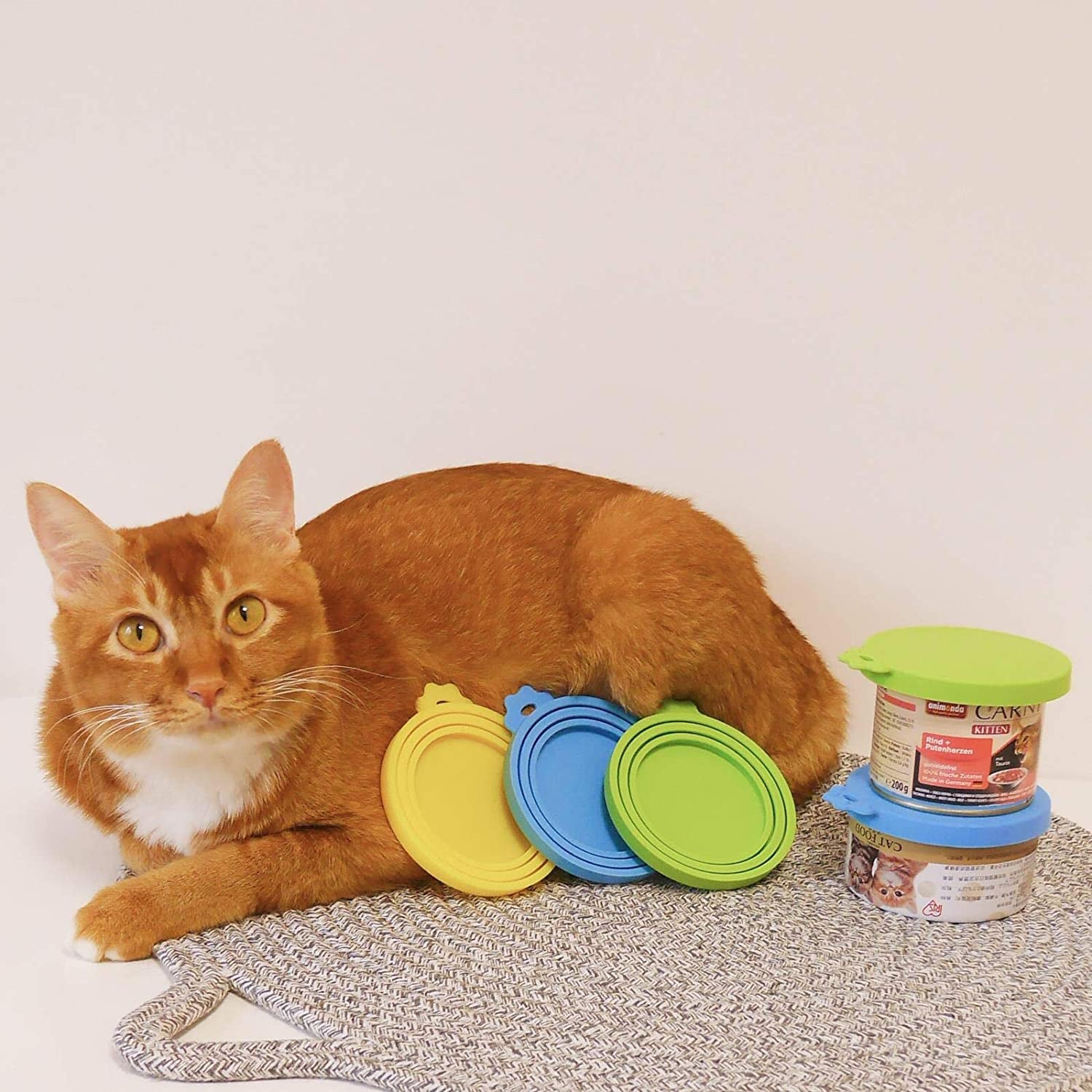Silicone Can Lids Covers for Dog and Cat Food, Universal Size Fits All Standard Cans (3 Pack & Spoon, Multi-Colored)